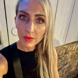 Meet your Posher, Lena